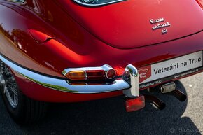 Jaguar E-type 4.2 Serie I - 10