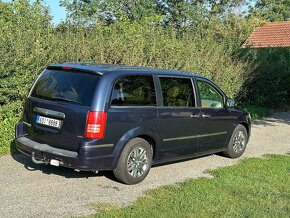 CHRYSLER Town & Country, V6 benzín - 10