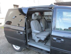 CHRYSLER VOYAGER 2.5 CRDi - 7 míst, tažné zařízení - 10