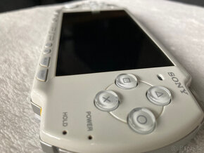 PSP 2000 Ceramic White - 10