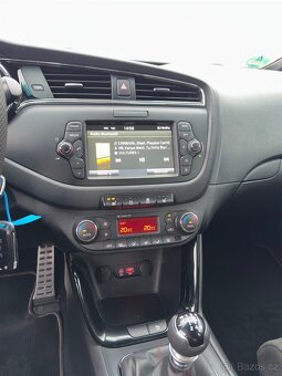 Kia Ceed GT 1.6 T-GDI 150kw/ 1 majitel/ kamera/ dvě sady kol - 10