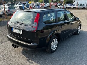 Ford Focus 1.6i 74kw, r.2006, STK, klima, serviska - 10