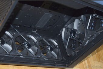 Fractal Design Torrent Black TG, nová, krabice + příslušenst - 10