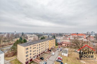 Podnájem družs. bytu o velikosti 1+kk s lodžií/31 m2 na ul.  - 10