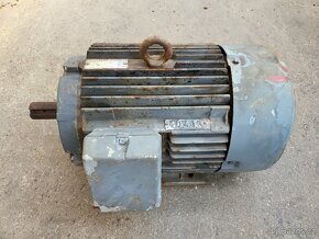 Elektromotor MEZ 15kW 2900 ot/min - 10