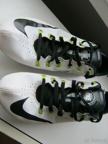 Dvoje atletické tretry: Nike ZOOM TJ elite+ NIKE superfly R4 - 10