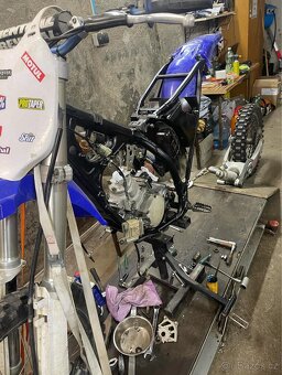 Yamaha YZ 125 - 10