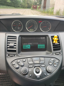 Nissan Primera P12 - 10