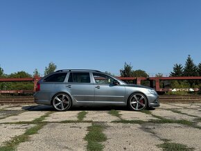 Škoda Octavia RS 2.0 TSI DSG - 10