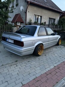 Bmw e30 coupe Mtech2 - 10