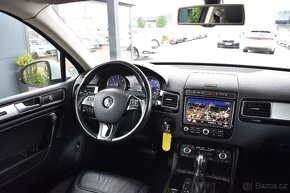 Volkswagen Touareg 3.0TDi.DPH.PRAV.SERVIS VW.BEZ VZDUCHU - 10