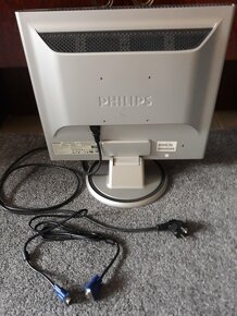 LCD  BAREVNÝ  MONITOR  ZN.  PHILIPS  220 V.  19.3 - 10