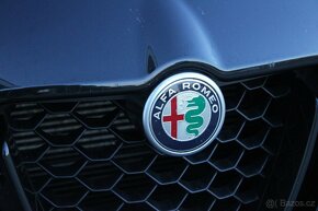 Alfa Romeo Stelvio 2.0 GME 280k Btech AWD A/T - 10