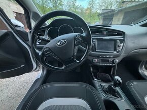 Kia Ceed 1.6Crdi 100kW NAVI - 10