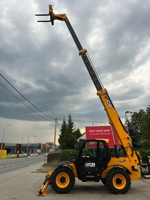 Teleskopický nakládač manipulator JCB 535-125 Hi Viz - 10