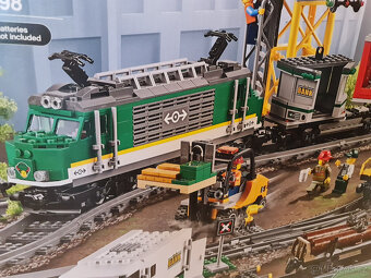 LEGO® City 60198 Nákladní vlak - 10