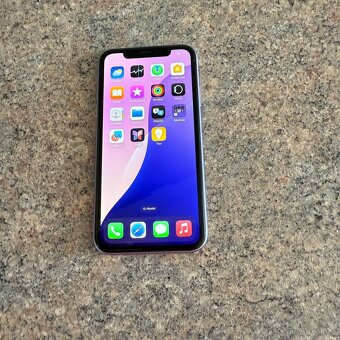 iPhone 11 128GB, fialový (12 měsíců záruka) - 10