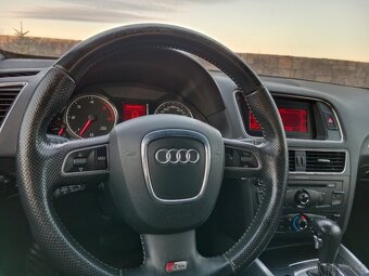 AUDI Q5 3.0TDi S-LINE QUATTRO S-TRONIC - 10