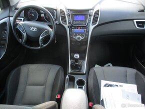 HYUNDAI i30 1,6i CVVT Trikolor odp. DPH, CZauto 2015 - 10