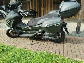 Držáky kufru Shad na Honda Forza 125 300 350 - 10