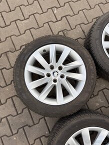 Kompletní alu Škoda Superb 5x112r17 + 215/55r17 zimní - 10