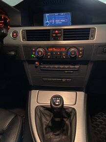 BMW E91 320D 135KW r.v. 2011 - 10