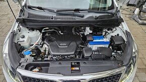 Kia Sportage 1,6i 99kW ČR klima tažné 40tkm 2015 1.majitel - 10