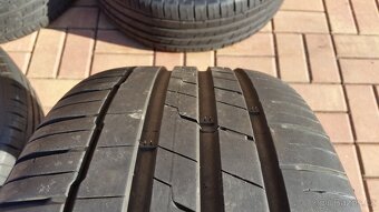 Letní sada KIA Sportage 5x114,3 R18 pneu 235/50/18 4x6mm - 10