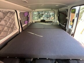 Vestavba FLIP Adventure Bed pro VW T5/T6 - 10