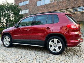 Volkswagen Tiguan 2.0TSI 4x4 AUTOMAT KAMERA VÝHŘEV SERVISKA - 10