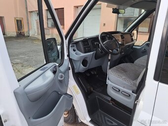 Ford Transit 300L, Maxi, 2.2 TDCI, 9 míst, 2 x topení - 10