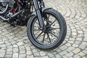 Harley Davidson FXSE softail Breakout - 10