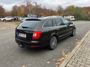 ŠKODA SUPERB 2,0TDI KOMBI L&K, r.v.2012 - 10