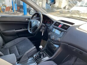 Honda Accord 2.4i -VTEC Executive MANUÁL - 10