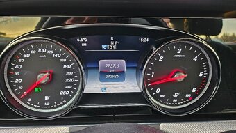 Mercedes-Benz E 400 3.0 d 4MATIC, 250 kW, 2018, 1.MAJITEL - 10