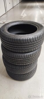 Jako nové 235/55/18 Kumho Crugen HP91, DOT 0723 - 10