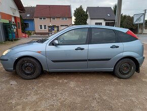 Ford Focus Hatchback 1.6 - 10