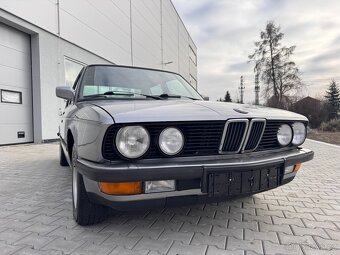 BMW E28 525e shadowline - 10