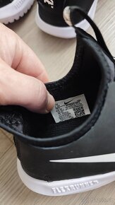 Prodám dětské boty Nike 2 ks, velikost 31,5 a 32. - 10