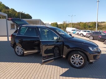 Volkswagen Touareg 3,0 V6TDI,ČR,1MAJ,SERVISKA,KŮŽ - 10