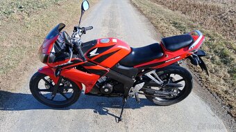 Honda CBR 125r - 10