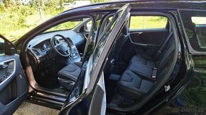 VOLVO XC60 2.0D 5 VÁLEC- MANUÁL-FACELIFT- 2013-LED -SERVISKA - 10