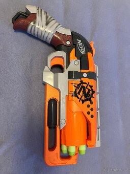 Nerf pistole s 72 náboji - 10