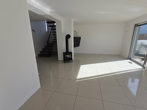 Prodej rodinného domu, 175 m², pozemek 630 m², Polná - 10