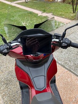 HONDA pcx 125,najeto 8 250km - 10