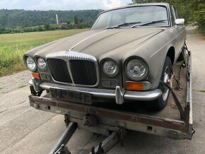 Jaguar XJ Daimler Sovereign 4.2,  I.serie - 10