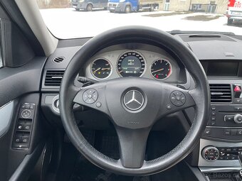 Mercedes-Benz C320 W204 - 10