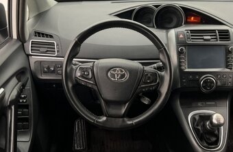 TOYOTA VERSO - 10