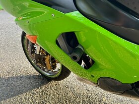 Kawasaki Ninja ZX6R - 10