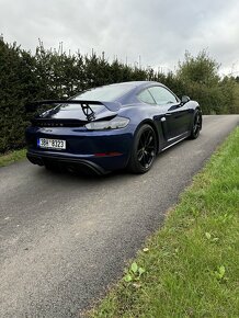 Porsche Cayman GT4 Clubsport - 10